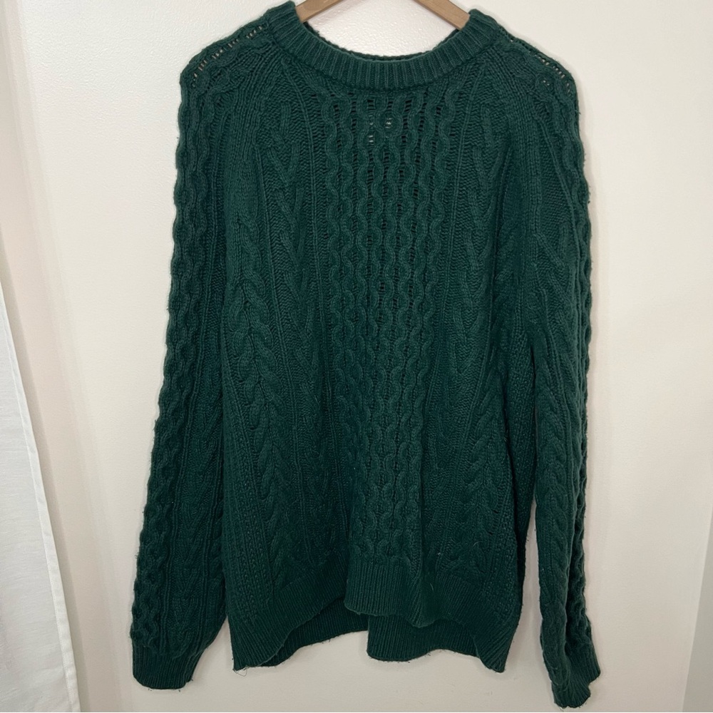 Abercrombie & Fitch Forest Cable Knit Crewneck Sweater